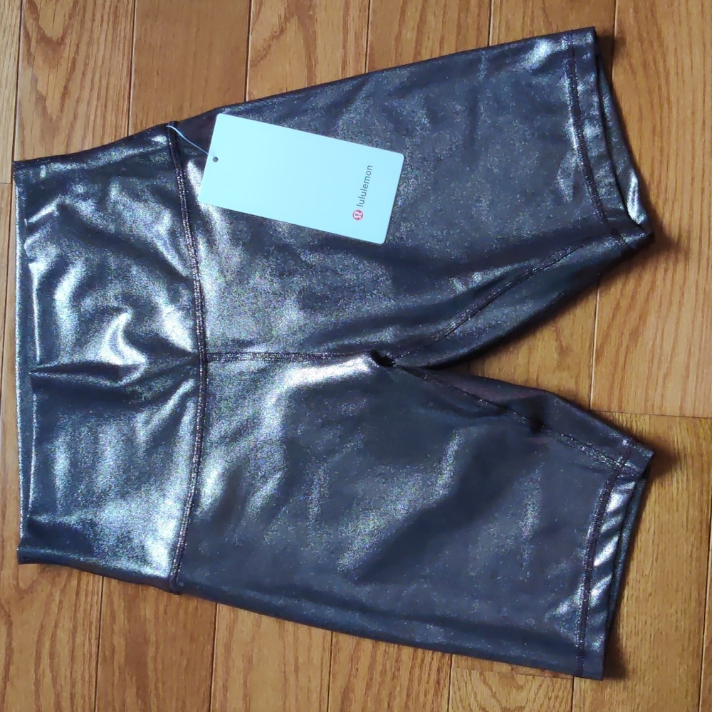 Lululemon women's shorts - Picture 4 of 5